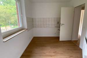 Großzügige 4-Zimmer-Eigentumswohnung in ruhiger Lage von Bothfeld. Ihr neues Zuhause im Grünen! – Die vollständige Adresse der Immobilie erhältst du vom Anbieter., 30659 Bothfeld, Hannover – Vorschaubild 5