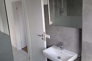 Attraktive, sanierte 2-Zimmer-Dachgeschosswohnung mit Balkon, Garage und Einbauküche – Seligenstädter Str. 21, 63322 Rödermark – Vorschaubild 8