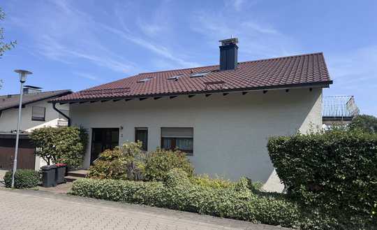 Mehrgenerationhaus in Grünwettersbach - bestechend gut in Schuss!