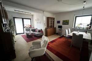 Langfristig vermietete 2-Zimmer-Whng - Kapitalanlage mit Stellplatz, Balkon u. Gemeinschaftsgarten