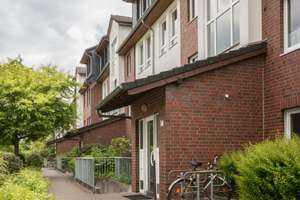 Großzüg, modern, großer Balkon (Sonnenmarkise), vollständig renoviert, hervorragende Wärmedämmung – Naumburgstraße 5, 38124 Heidberg-Melverode, Braunschweig – Vorschaubild 1