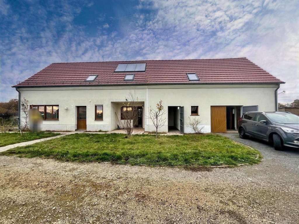 Immobilie in Uebigau-Wahrenbrück - Alleinlage  mit großem Grundstück - Bild 1