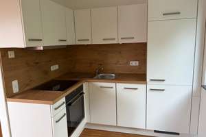 Moderne 1-Zimmer-Wohnung in Erlangen mit Aufzug und EBK