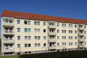 2-Raum WE mit Balkon im Grünen