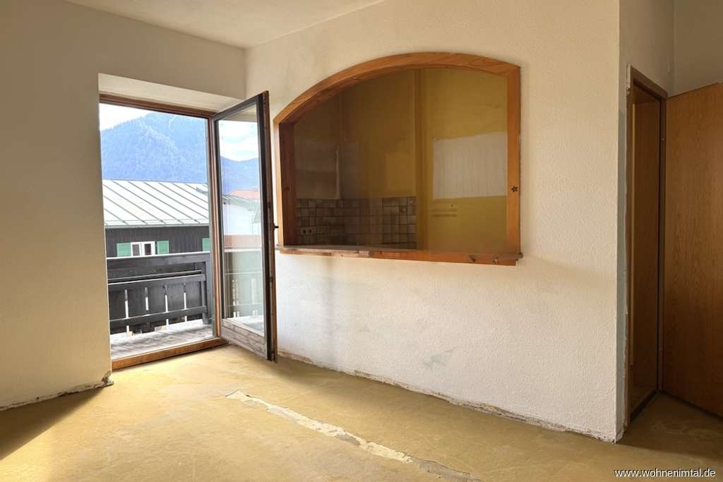 Immobilie in Rottach-Egern - Wohnen im Tal Immobilien Zentral gelegene 2 Zimmer Wohnung mit Potenzial - Bild 3