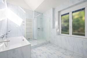 Barrierefreie, gepflegte Penthouse-Wohnung in traumhafter Aussichtslage – Die vollständige Adresse der Immobilie erhältst du vom Anbieter., 70597 Sonnenberg, Stuttgart – Vorschaubild 9