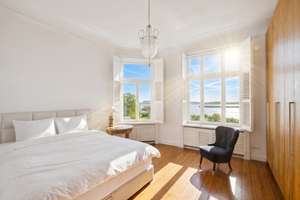 Altbau-Villa in Blankenese mit Panoramablick auf die Elbe und Aufzug auf allen Ebenen – Die vollständige Adresse der Immobilie erhältst du vom Anbieter., 22587 Blankenese, Hamburg – Vorschaubild 7