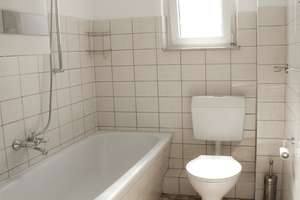 Helle, gepflegte Wohnung mit Einbauküche ab sofort – Wilhelminenstraße 153, 45881 Schalke, Gelsenkirchen – Vorschaubild 16