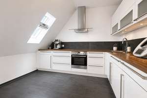 Penthouse-Charakter mit Kamin, traumhafter Dachterrasse und Weitblick in Dortmund-Höchsten – Die vollständige Adresse der Immobilie erhältst du vom Anbieter., 44267 Holzen, Dortmund – Vorschaubild 9