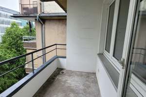 Wunderschöne Drei-Zimmerwohnung in perfekter Lage! – Roßstraße 108, 40476 Golzheim, Düsseldorf – Vorschaubild 13