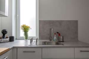 Stuttgart - Süd Möblierte 2-Zimmer Wohnung – Strohberg 25A, 70180 Lehen, Stuttgart – Vorschaubild 2