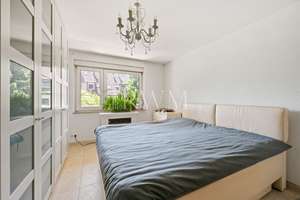 Hochwertig renovierte 5,5-Zimmer-Wohnung mit Balkon in grüner Umgebung (Stuttgart-Zuffenhausen) – 70439 Zuffenhausen-Frauensteg, Stuttgart – Vorschaubild 7