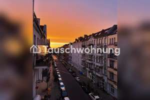Tauschwohnung: Altbauwohnung mit zwei Balkonen