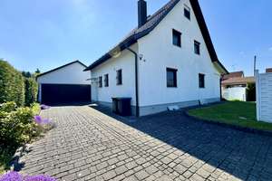 SCHÖNES, GROßZÜGIGES EINFAMILIENHAUS MIT TRAUMHAFTEM GRUNDSTÜCK IM BELIEBTEN VOGELSANG – Die vollständige Adresse der Immobilie erhältst du vom Anbieter., 86356 Neusäß – Vorschaubild 25