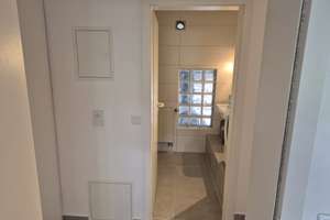 Hochwertig neu sanierte 1-Zimmerwohnung mit Stellplatz in der Karlsruher Oststadt, ruhige Lage – Degenfeldstr. 12, 76131 Oststadt, Karlsruhe – Vorschaubild 9
