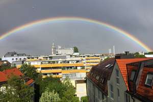 Lichtdurchflutete und großzügige 2,5 Zimmer Dachwohnung mit Wintergarten und zwei Schlafzimmern – Die vollständige Adresse der Immobilie erhältst du vom Anbieter., 81373 Mittersendling, München – Vorschaubild 14