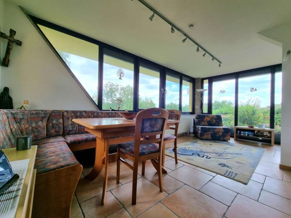 Immobilie in Litzendorf - Liebevoll modernisiertes Wohnhaus 
mit großzügiger Architektur und Panoramablick  - Bild 8