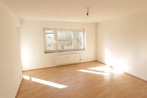 3 Zimmer Wohnung mit Balkon - sofort frei