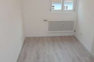 Esslingen-Altstadt: Schöne 4-Zimmer DG Wohnung – Die vollständige Adresse der Immobilie erhältst du vom Anbieter., 73728 Innenstadt, Esslingen am Neckar – Vorschaubild 4