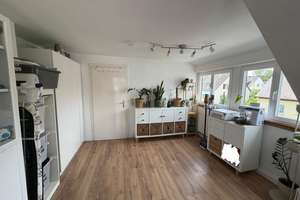 Modernisierte 3 Zimmer DG.- Wohnung in zentraler und ruhiger Wohnlage von Fellbach – Die vollständige Adresse der Immobilie erhältst du vom Anbieter., 70734 Fellbach – Vorschaubild 12