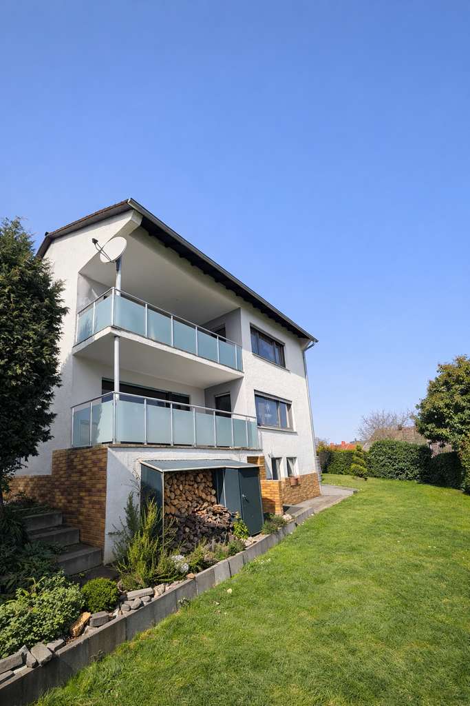 Immobilie in Wetzlar - Gepflegtes Zweifamilienhaus in Wetzlar-Dutenhofen - Bild 0