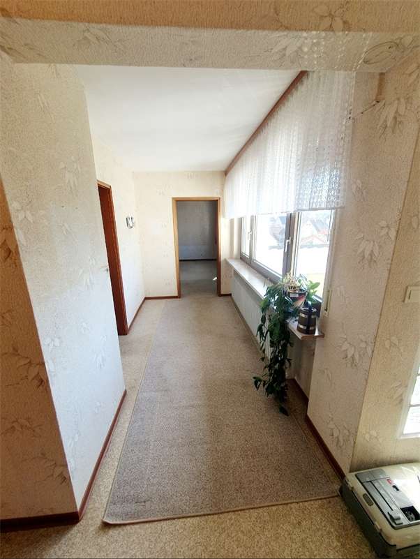 Immobilie in Hünstetten - *Nur 14 Minuten bis Idstein, Super für die Großfamilie und Autofreunde, viele Garagen+ großer Garten - Bild 14