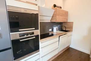 Genial! + PKW-Stellplatz inklusive + Dunkles Parkett + Fußbodenheizung + Wanne & Dusche + LED-Licht  – Petzscher Straße 12, 4129 Eutritzsch, Leipzig – Vorschaubild 5