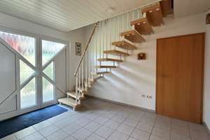 Gepflegte 4-Zimmer-Doppelhaushälfte mit Garten, Terrasse und Stellplatz in Eversten – Die vollständige Adresse der Immobilie erhältst du vom Anbieter., 26131 Eversten, Oldenburg (Oldenburg) – Vorschaubild 5