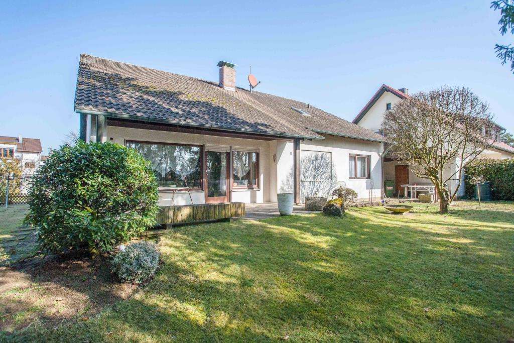 Immobilie in Möhrendorf - +++ Kinder, wir sind zu Hause - Grün, ruhig & doch stadtnah! +++ - Bild 0