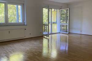 Großzügige 3-ZKB-Erdgeschosswohnung mit Balkon in Karlsruhe-Nordstadt – Die vollständige Adresse der Immobilie erhältst du vom Anbieter., 76149 Nordstadt, Karlsruhe – Vorschaubild 2