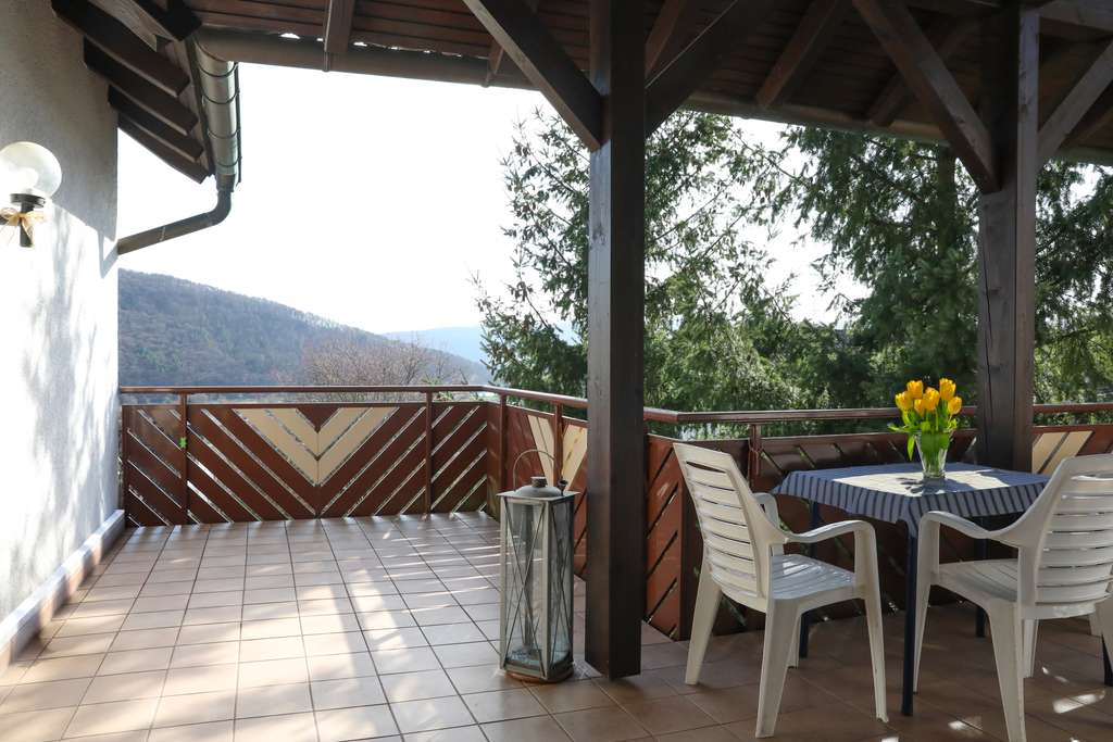 Immobilie in Lohr am Main - Zuhause mit Weitblick -  Viel Platz und Potenzial für Ihre Wohnträume - Bild 1