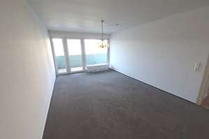 Großzügige, helle 3 Zimmer Wohnung mit Balkon, Aufzug und Stellplatz – Die vollständige Adresse der Immobilie erhältst du vom Anbieter., 30179 Vahrenheide, Hannover – Vorschaubild 3