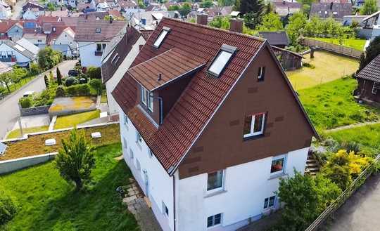 Einfamilienhaus in ruhiger Hanglage mit Blick zur Burg Hohenneuffen 