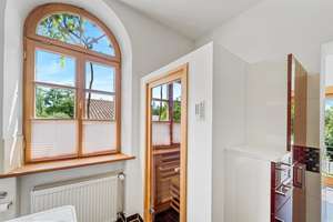 Prachtvolle Rarität und einmalige Schönheit! Villa im Toskana-Stil mit parkähnlicher Gartenanlage – Die vollständige Adresse der Immobilie erhältst du vom Anbieter., 84518 Garching an der Alz – Vorschaubild 25