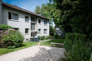 In einer der besten Lagen Solingens: Top-gepflegtes Fünfparteienhaus in Höhscheid / Widdert – Die vollständige Adresse der Immobilie erhältst du vom Anbieter., 42657 Burg/Höhscheid, Solingen – Vorschaubild 1