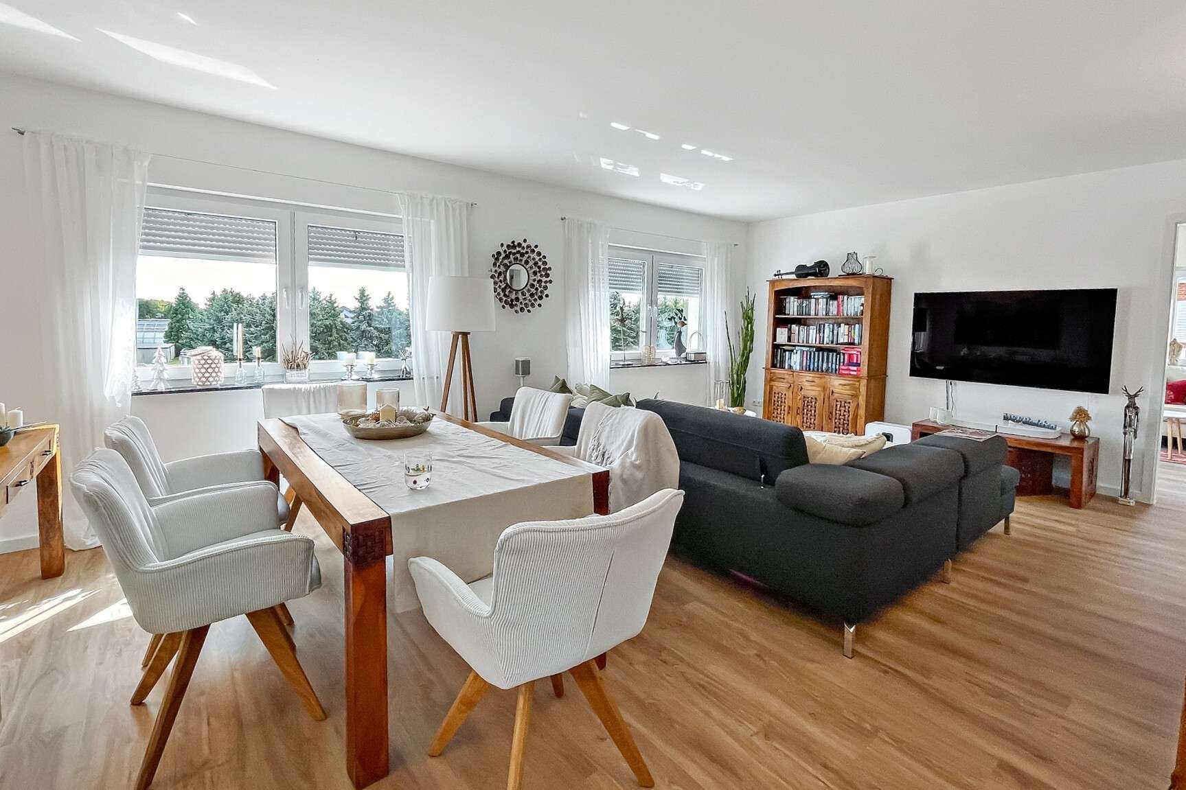 Immobilie in Tauche - Moderne 3-Zimmer-Wohnung in Tauche: mit zwei Balkonen, Einbauküche & 2 Stellplätzen - Bild 7