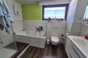 6-Zimmer-Maisonette-Wohnung mit Kamin, Balkon und traumhaftem Ausblick in Hohenlimburg – Die vollständige Adresse der Immobilie erhältst du vom Anbieter., 58119 Hohenlimburg (Ortsteil), Hagen – Vorschaubild 8