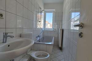 Viel Fläche für Eigennutzer!  50 m² + 2 Zi.-ETW mit EBK, Balkon, Stellplatz ! – Hopfenbergstraße 14, 4159 Wahren, Leipzig – Vorschaubild 8