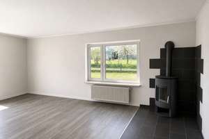 Zweifamilienhaus in idyllischer Lage mit PV-Anlage und Erweiterungsoption – Die vollständige Adresse der Immobilie erhältst du vom Anbieter., 23758 Wangels – Vorschaubild 3