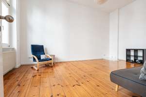 KADEWE, HOHE DECKE, HOLZDIELEN, TAGESLICHTBAD: Wunderschöne 2-Zimmer-Wohnung in beliebter Wohnlage – Die vollständige Adresse der Immobilie erhältst du vom Anbieter., 10787 Schöneberg, Berlin – Vorschaubild 9