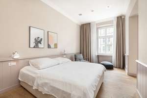 Nahe Rosa-Luxemburg-Platz: 4 Zimmer Altbau-Wohnung, 2 Bäder, elegant und aufwendig saniert – Schönhauser Allee 185, 10119 Prenzlauer Berg, Berlin – Vorschaubild 16