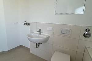 zukunftsweisende, moderne Wohnung, offene Küche zum Wohnbereich, Balkon, Badewanne, Fußbodenheizung, – Adolf-Damaschke-Ring 39, 68259 Feudenheim, Mannheim – Vorschaubild 8