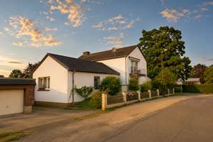 Ein Zuhause in Mehlem – Freistehendes Haus auf über 1.000 m² Grundstück – Die vollständige Adresse der Immobilie erhältst du vom Anbieter., 53179 Mehlem, Bonn – Vorschaubild 12
