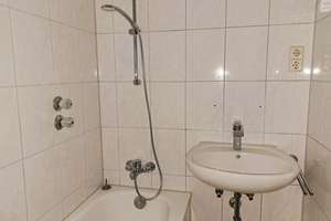 Helle 3-Zi-Wohnung ohne Küche, 72 qm mit Potenzial - nur für 2 Personen keine WG – Die vollständige Adresse der Immobilie erhältst du vom Anbieter., 70469 Feuerbacher Tal, Stuttgart – Vorschaubild 7