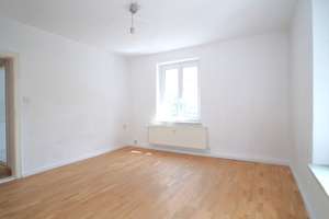 Einziehen statt renovieren – 2-Zimmer-Wohnung in gepflegter Wohnanlage – Die vollständige Adresse der Immobilie erhältst du vom Anbieter., 10365 Lichtenberg (Ortsteil), Berlin – Vorschaubild 2