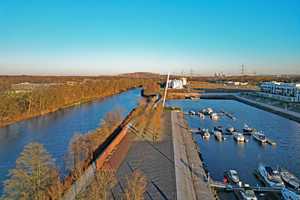Exklusive Komfortwohnung mit malerischem Wasserblick – Schlaf- und Wohnzimmer mit Zugang zum Balkon – Gelsenkirchen – Vorschaubild 8