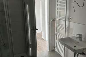 Bismarckstr. 90, Helle, renovierte 3-Zimmer Wohnung mit Dachterrasse und Balkon in Remscheid – Bismarckstraße 90, 42859 Zentralpunkt, Remscheid – Vorschaubild 17
