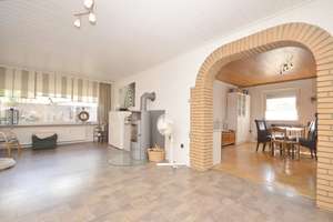 Mit Garten! Große 5-Zimmer-Maisonette-Wohnung mit 2 Terrassen + kleinem Pool. – Die vollständige Adresse der Immobilie erhältst du vom Anbieter., 38229 Hallendorf, Salzgitter – Vorschaubild 3