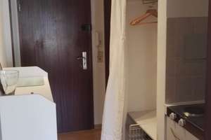 Exklusive, möblierte 1-ZKB mit Blick über die Dächer / Fully furbished appartment Westend-Süd – 60323 Westend-Süd, Frankfurt am Main – Vorschaubild 4