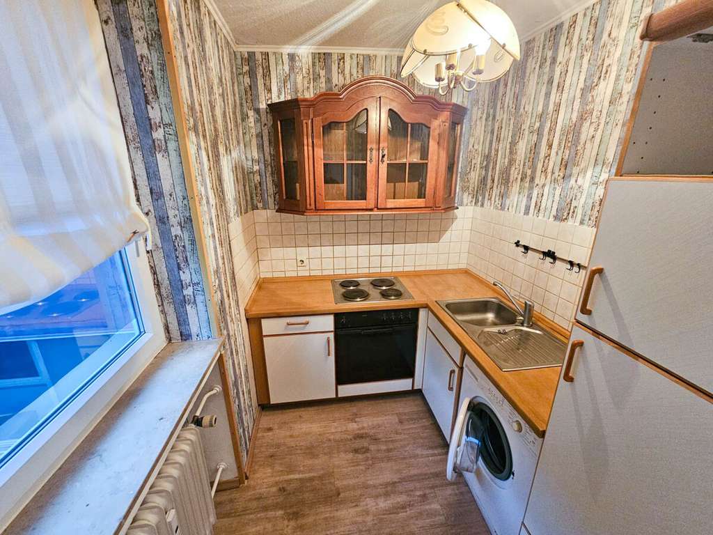 Immobilie in Bad Herrenalb - Gepflegte 2-Zimmer-Wohnung mit Loggia und Tiefgaragenstellplatz in Bad Herrenalb - Bild 1